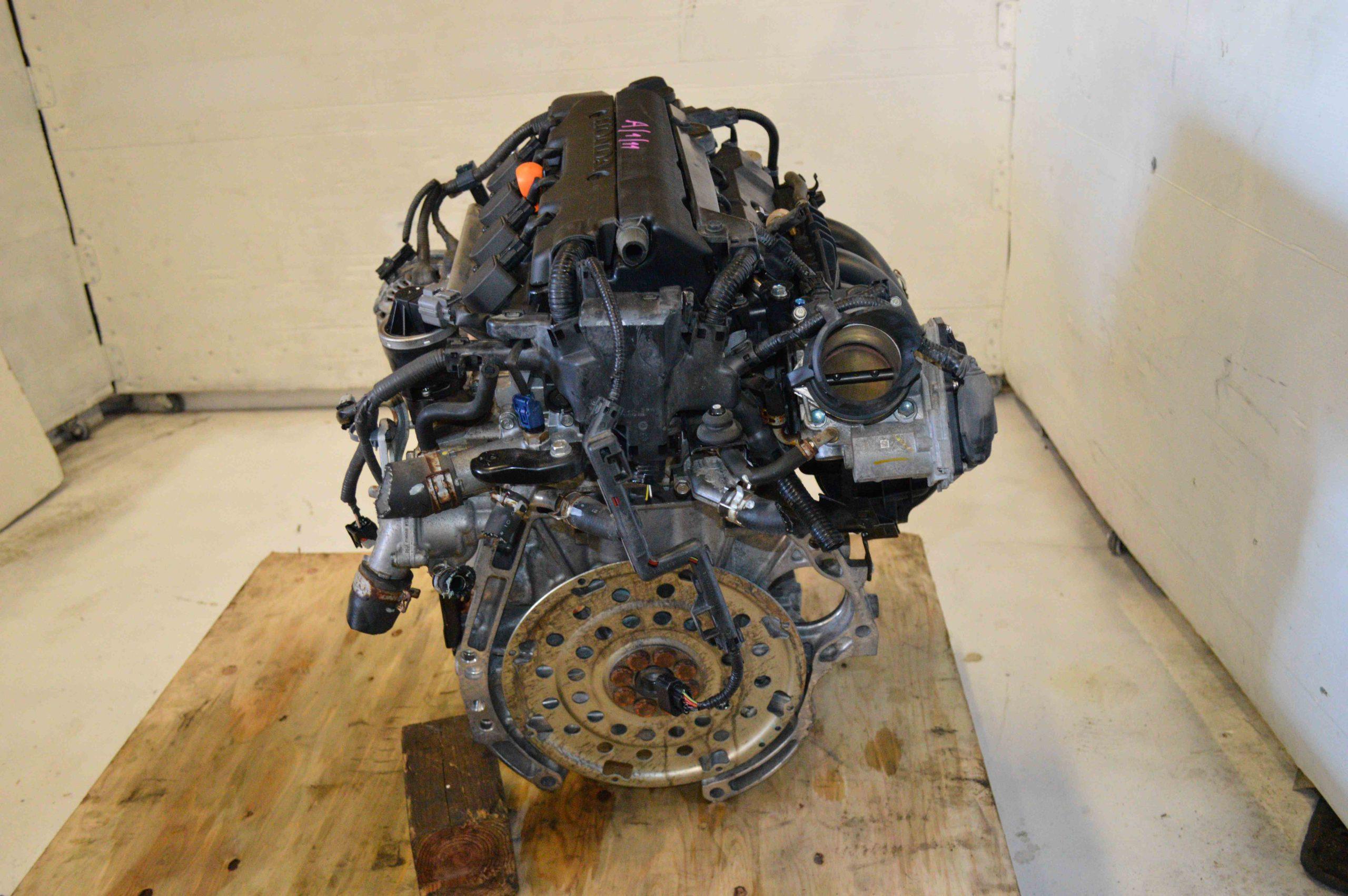 HONDA CIVIC 1.8L ENGINE 2006-2011 JDM R18A VTEC MOTOR.